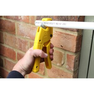 Stanley Plastic Pijpsnijder 28 mm